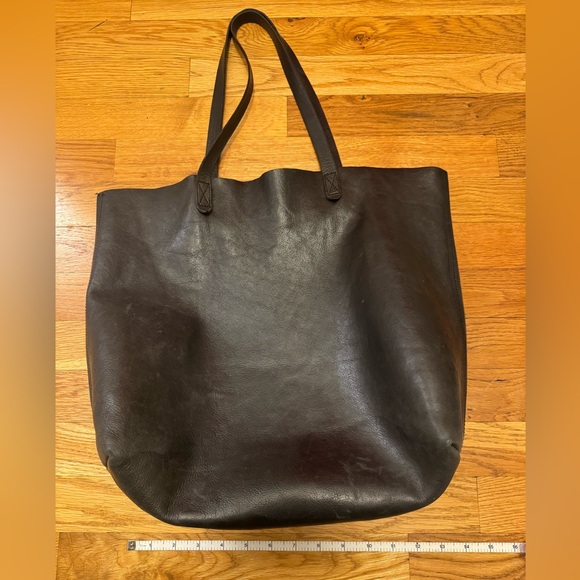 Madewell Handbags - Madewell Black Leather Tote Bag